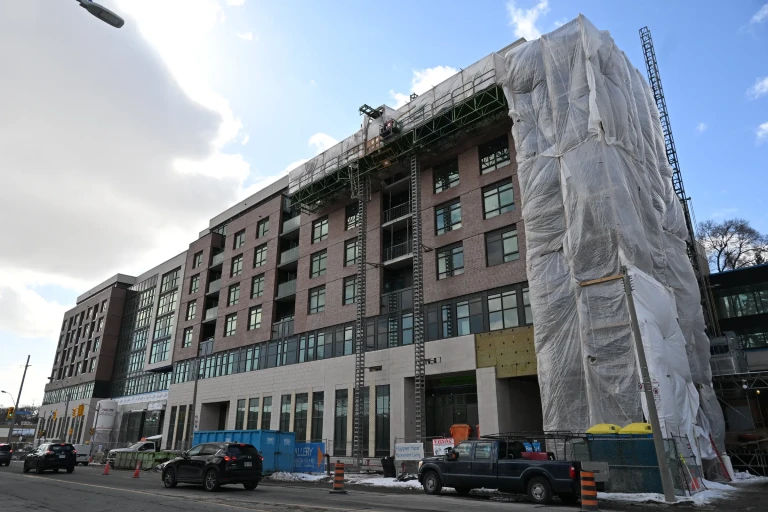 V!VA Leaside Retirement Community 3