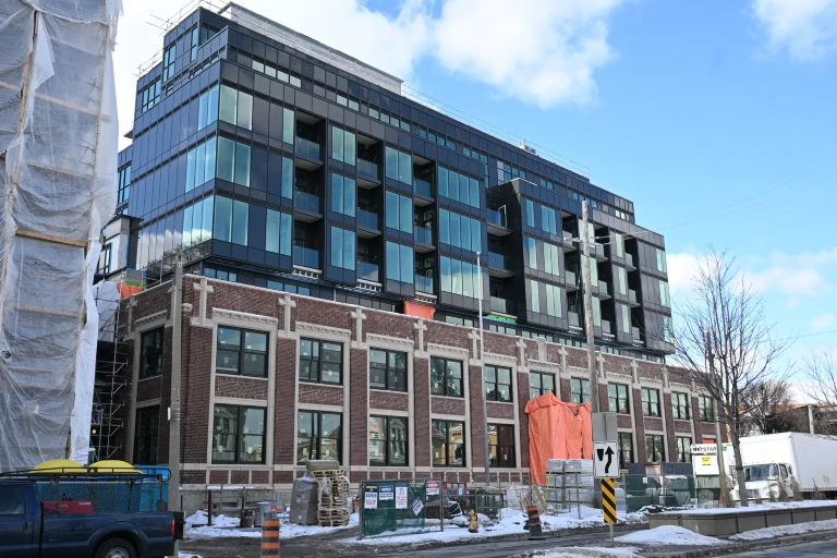 V!VA Leaside Retirement Community 2