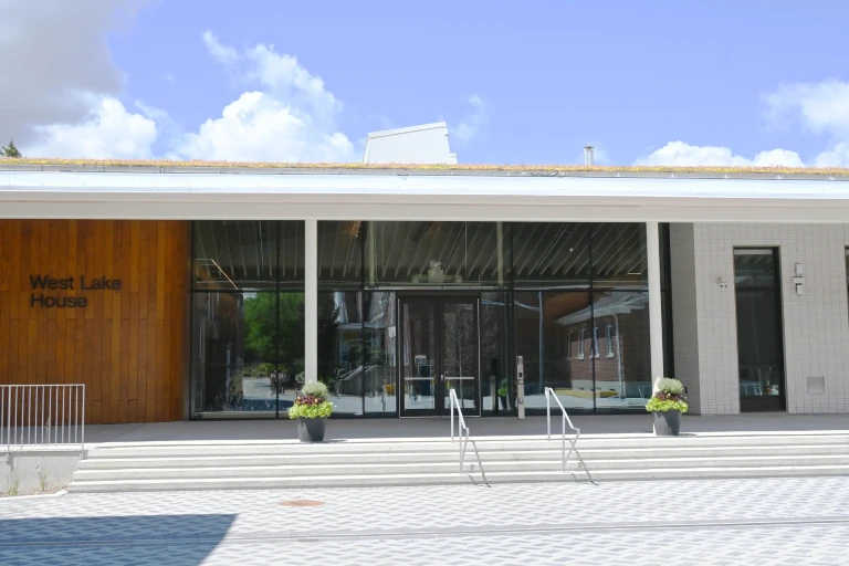 West Lake House 14